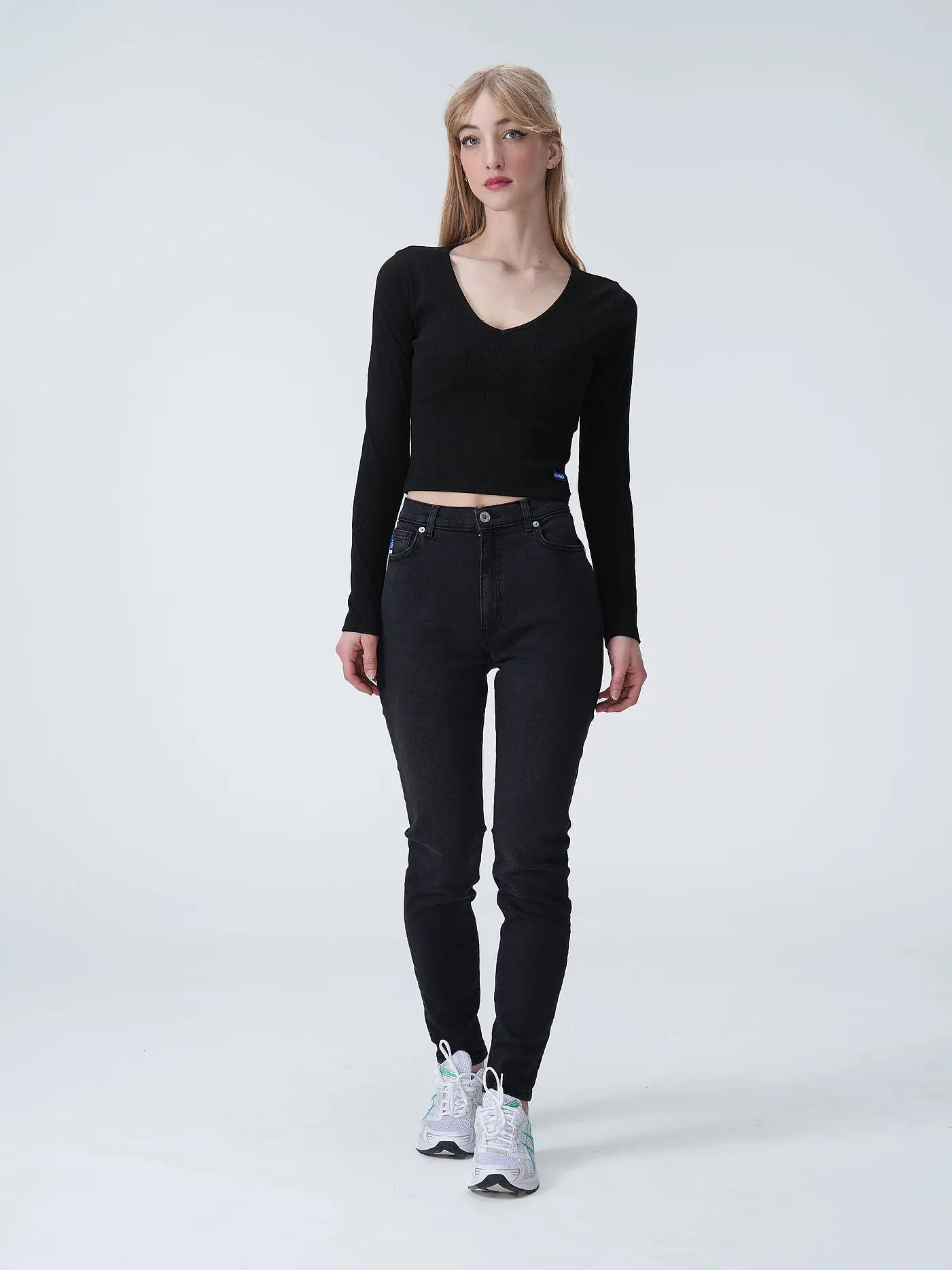 HUGO | Langarmshirt DARIMINA Cropped Fit | schwarz